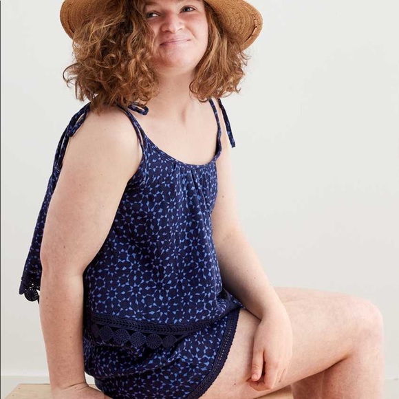 NWT Aerie Pretty Trim Romper - Picture 2 of 4